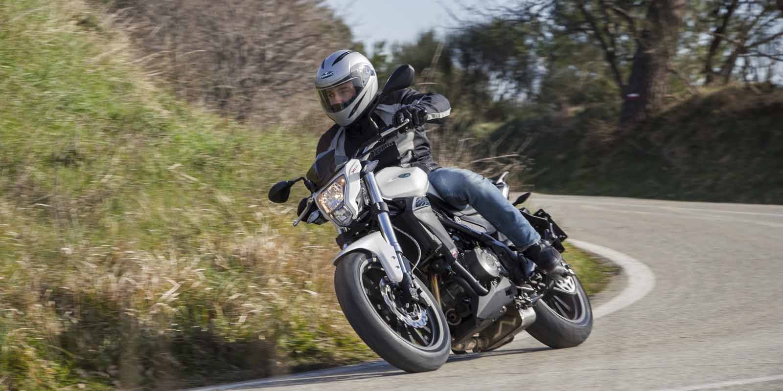 benelli bn302 gallery 1800x600 68