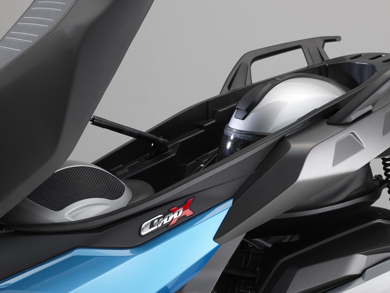 bmw c400x 18
