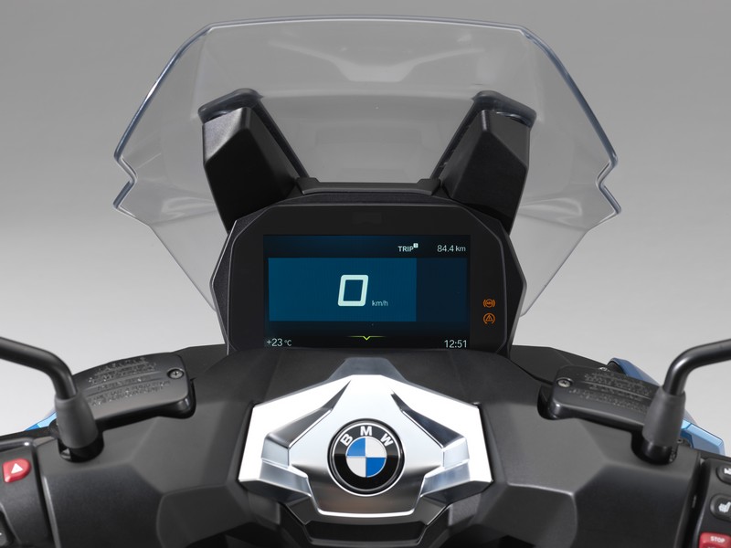 bmw c400x 9