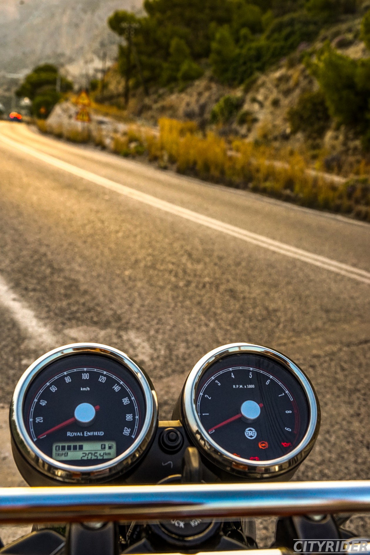 royal enfield interceptor pe 2