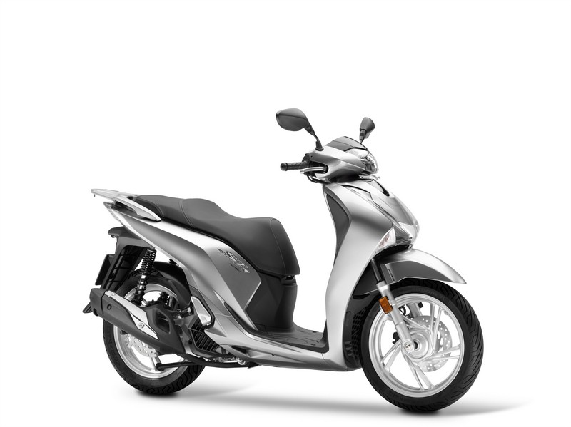 82635 17YM SH150i