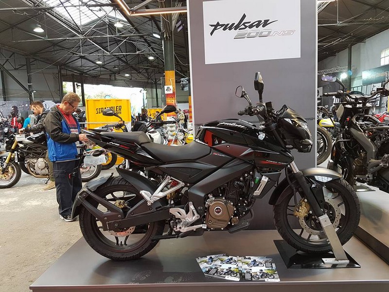 bajaj pulsar ns200