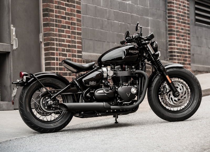 triumph bonneville bobber black 31a