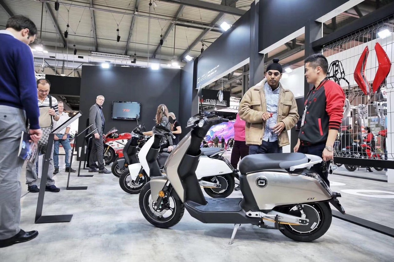 super soco cux motoway 12