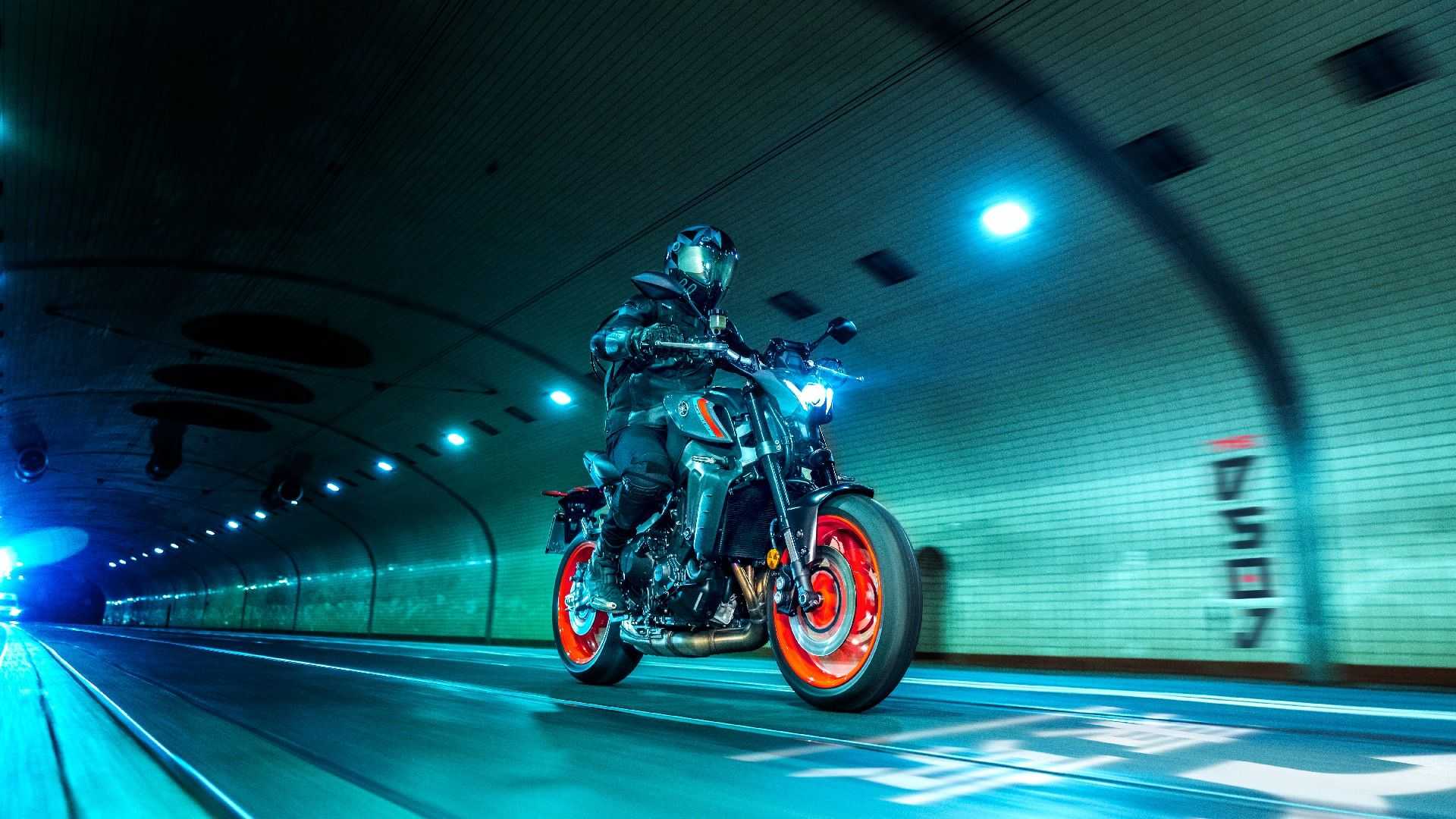 yamaha mt 09 2021 diarroi foto 14