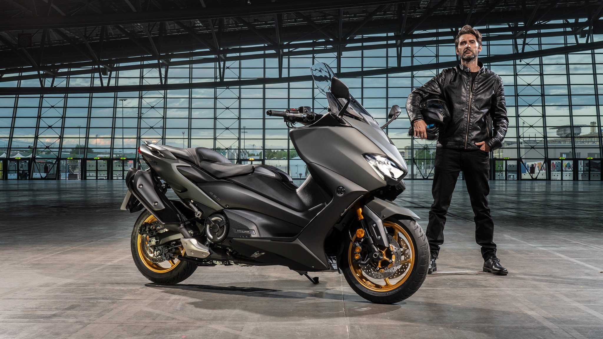 yamaha tmax 2021 16